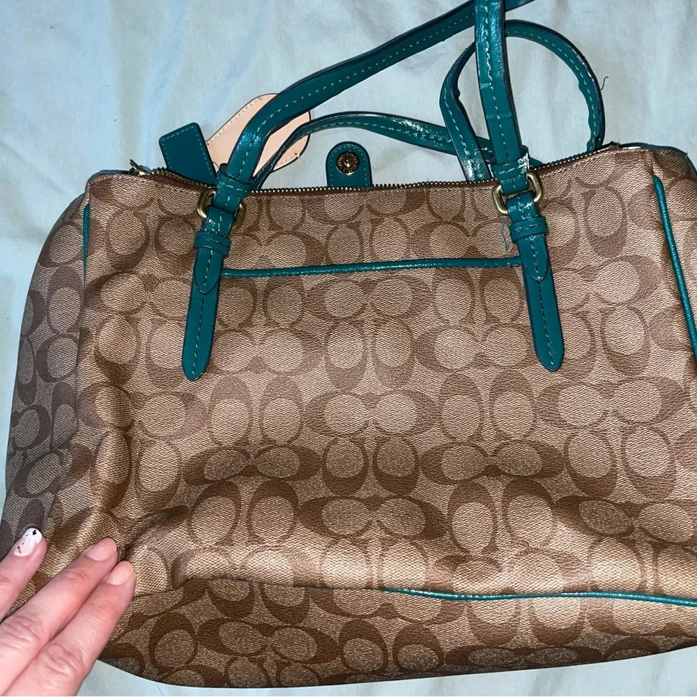 Coach shoulder bag - Picture 4 of 11